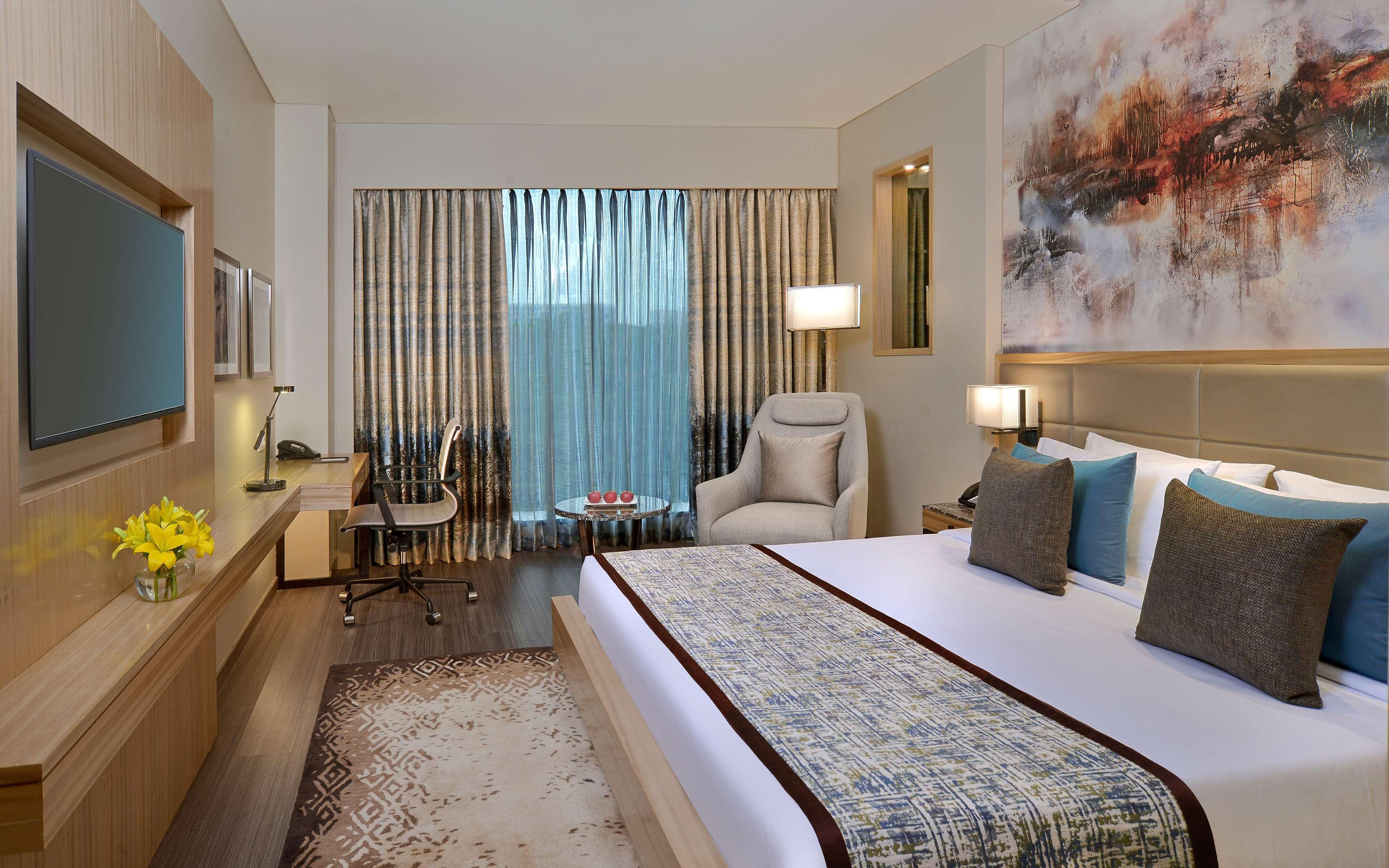 Hotel Radisson Andheri Midc 5*