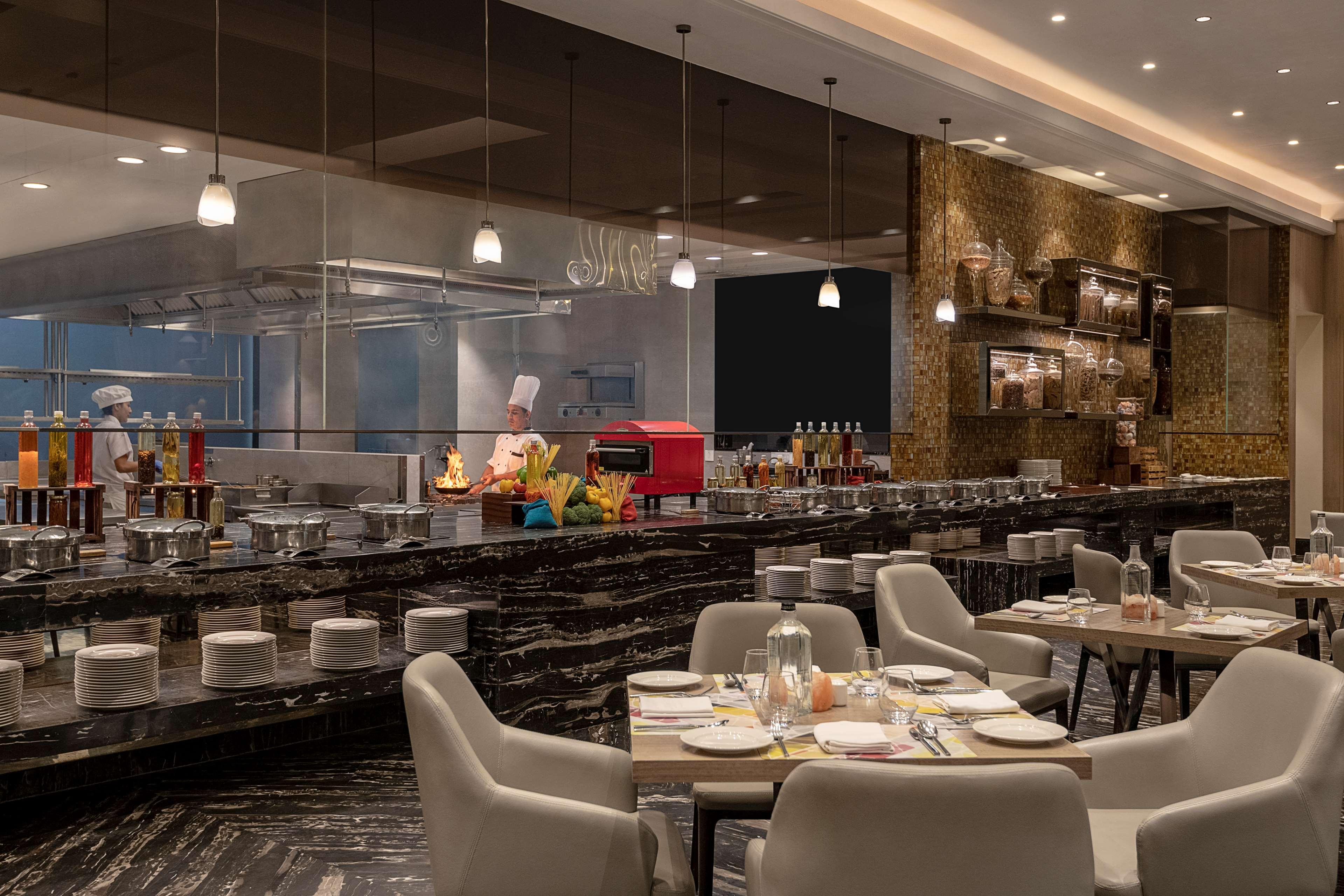 Hotel Radisson Andheri Midc Mumbai (Bombay)